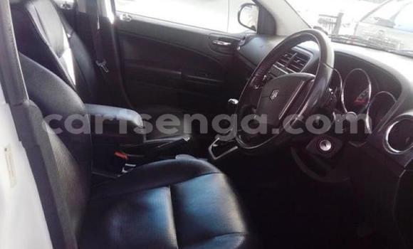 Nunua Ilio tumika Dodge Caliber Silver Gari ndani ya Manzini nchini Manzini Nunua Ilio tumika Dodge Caliber Silver Gari ndani ya Manzini nchini Manzini