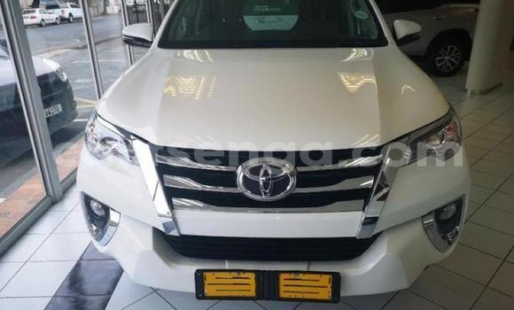 Acheter Occasion Voiture Toyota Fortuner Blanc à Manzini, Manzini Acheter Occasion Voiture Toyota Fortuner Blanc à Manzini, Manzini