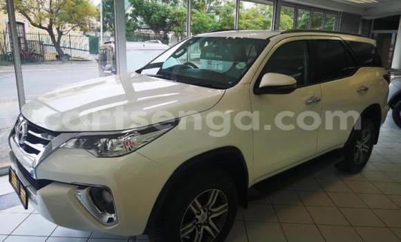 Acheter Occasion Voiture Toyota Fortuner Blanc à Manzini, Manzini Acheter Occasion Voiture Toyota Fortuner Blanc à Manzini, Manzini