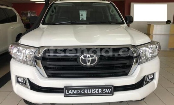Buy Used Toyota Land Cruiser White Car in Manzini in Manzini Buy Used Toyota Land Cruiser White Car in Manzini in Manzini