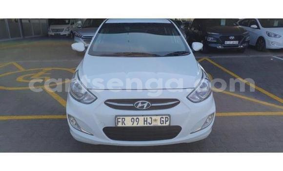 Buy Used Hyundai Accent White Car in Ezulwini in Hhohho Buy Used Hyundai Accent White Car in Ezulwini in Hhohho