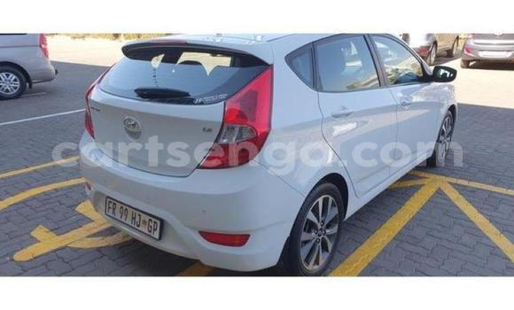 Buy Used Hyundai Accent White Car in Ezulwini in Hhohho Buy Used Hyundai Accent White Car in Ezulwini in Hhohho