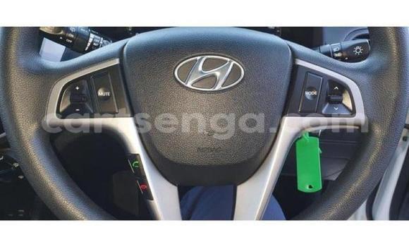 Buy Used Hyundai Accent White Car in Ezulwini in Hhohho Buy Used Hyundai Accent White Car in Ezulwini in Hhohho