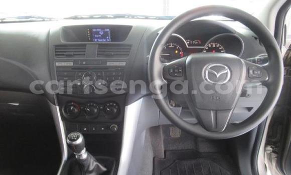 Acheter Occasion Voiture Mazda BT-50 Beige à Mbabane, Manzini Acheter Occasion Voiture Mazda BT-50 Beige à Mbabane, Manzini