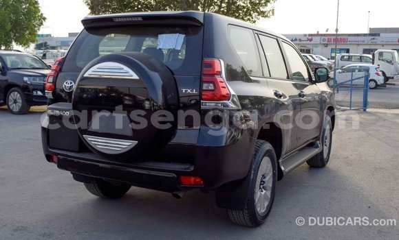 Nunua Imported Toyota Land Cruiser Black Gari ndani ya Import - Dubai nchini Hhohho Nunua Imported Toyota Land Cruiser Black Gari ndani ya Import - Dubai nchini Hhohho