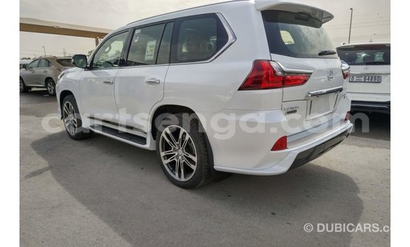 Nunua Imported Lexus LX White Gari ndani ya Import - Dubai nchini Hhohho Nunua Imported Lexus LX White Gari ndani ya Import - Dubai nchini Hhohho