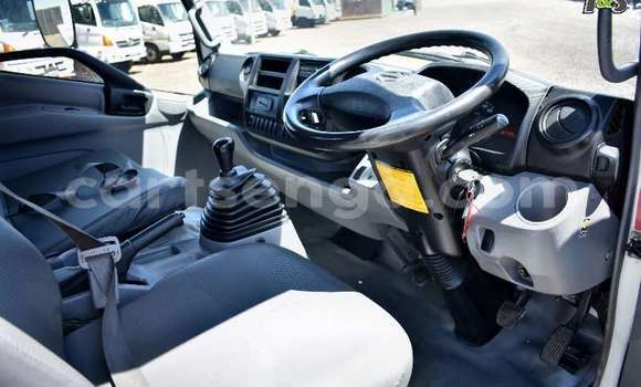 Acheter Occasion Utilitaire Hino 300 Series Blanc à Malkerns, Manzini Acheter Occasion Utilitaire Hino 300 Series Blanc à Malkerns, Manzini