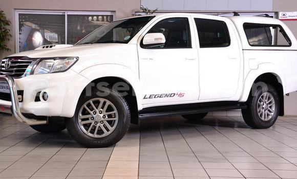 Nunua Ilio tumika Toyota Hilux White Gari ndani ya Hlatikulu nchini Wilaya ya Shiselweni Nunua Ilio tumika Toyota Hilux White Gari ndani ya Hlatikulu nchini Wilaya ya Shiselweni