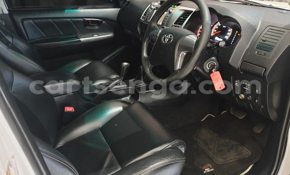 Acheter Occasion Voiture Toyota Hilux Blanc à Ezulwini, Hhohho Acheter Occasion Voiture Toyota Hilux Blanc à Ezulwini, Hhohho