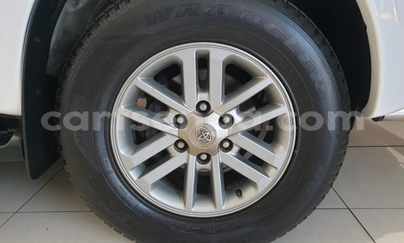 Acheter Occasion Voiture Toyota Hilux Blanc à Ezulwini, Hhohho Acheter Occasion Voiture Toyota Hilux Blanc à Ezulwini, Hhohho