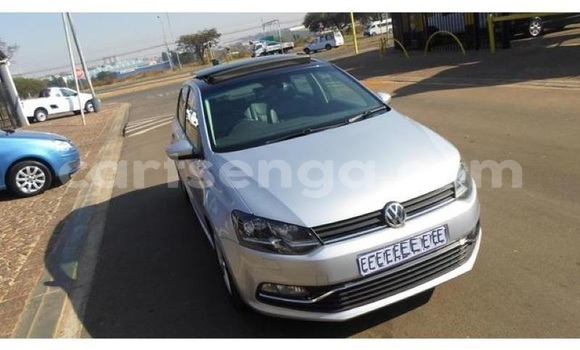 Nunua Ilio tumika Volkswagen Polo Silver Gari ndani ya Big Bend nchini Wilaya ya Lubombo Nunua Ilio tumika Volkswagen Polo Silver Gari ndani ya Big Bend nchini Wilaya ya Lubombo