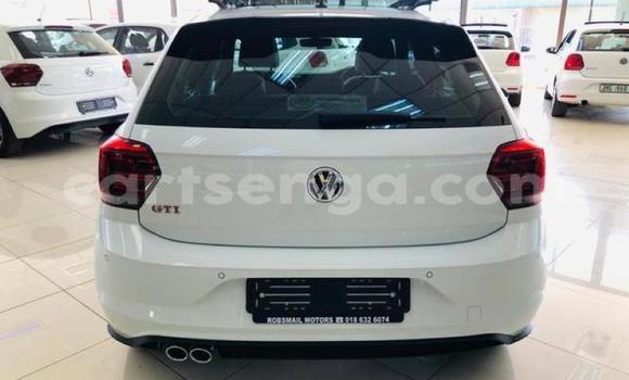 Nunua Ilio tumika Volkswagen Polo GTI White Gari ndani ya Bulembu nchini Hhohho Nunua Ilio tumika Volkswagen Polo GTI White Gari ndani ya Bulembu nchini Hhohho