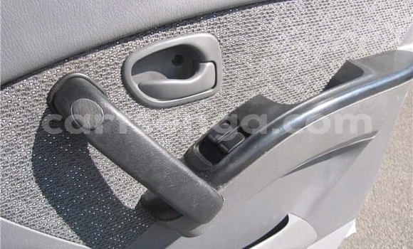 Buy Used Hyundai Atos Silver Car in Hlatikulu in Shiselweni District Buy Used Hyundai Atos Silver Car in Hlatikulu in Shiselweni District