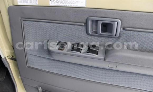 Nunua Ilio tumika Toyota Land Cruiser Prado Brown Gari ndani ya Ezulwini nchini Hhohho Nunua Ilio tumika Toyota Land Cruiser Prado Brown Gari ndani ya Ezulwini nchini Hhohho