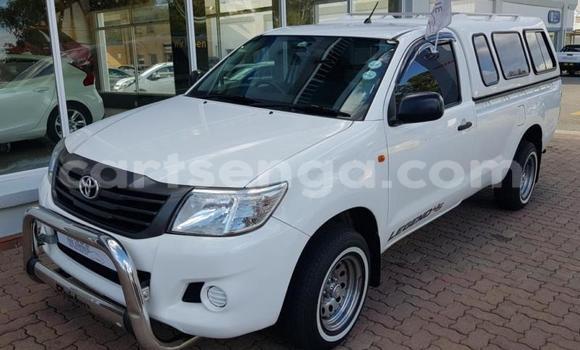 Nunua Ilio tumika Toyota Hilux White Gari ndani ya Ezulwini nchini Hhohho Nunua Ilio tumika Toyota Hilux White Gari ndani ya Ezulwini nchini Hhohho