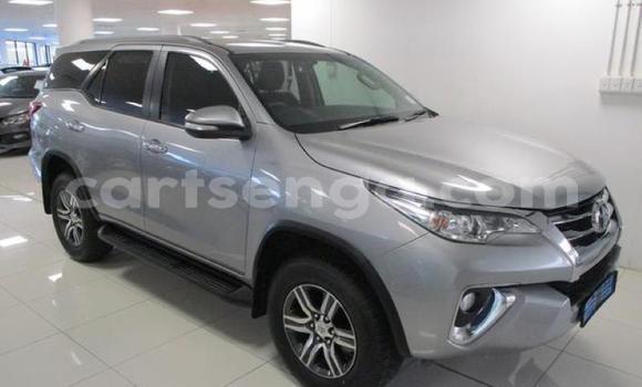 Buy Used Toyota Fortuner White Car in Big Bend in Lubombo District Buy Used Toyota Fortuner White Car in Big Bend in Lubombo District