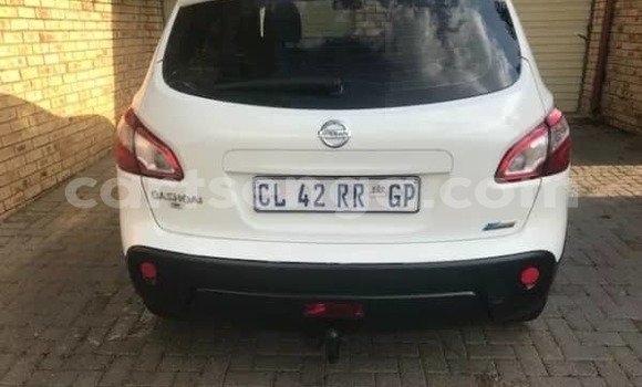 Buy Used Nissan Qashqai White Car in Manzini in Manzini Buy Used Nissan Qashqai White Car in Manzini in Manzini