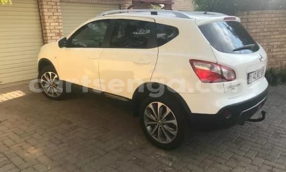 Buy Used Nissan Qashqai White Car in Manzini in Manzini Buy Used Nissan Qashqai White Car in Manzini in Manzini