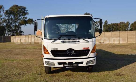 Buy Used Hino Ranger White Truck in Manzini in Manzini Buy Used Hino Ranger White Truck in Manzini in Manzini