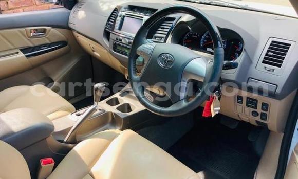 Acheter Occasion Voiture Toyota Fortuner Blanc à Ezulwini, Hhohho Acheter Occasion Voiture Toyota Fortuner Blanc à Ezulwini, Hhohho