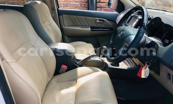 Acheter Occasion Voiture Toyota Fortuner Blanc à Ezulwini, Hhohho Acheter Occasion Voiture Toyota Fortuner Blanc à Ezulwini, Hhohho