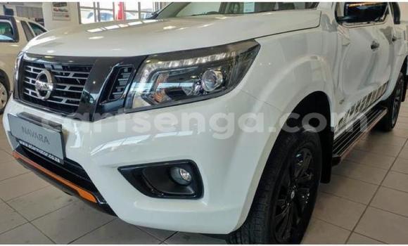 Acheter Occasion Voiture Nissan Navara Blanc à Bhunya, Manzini Acheter Occasion Voiture Nissan Navara Blanc à Bhunya, Manzini