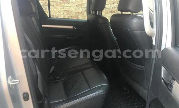Acheter Occasion Voiture Toyota Hilux Gris à Bhunya, Manzini Acheter Occasion Voiture Toyota Hilux Gris à Bhunya, Manzini