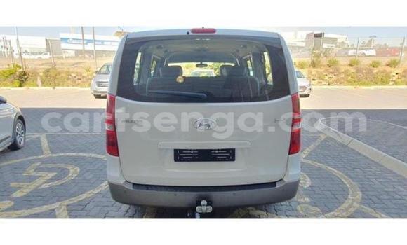 Acheter Occasion Voiture Hyundai H1 Blanc à Bhunya, Manzini Acheter Occasion Voiture Hyundai H1 Blanc à Bhunya, Manzini