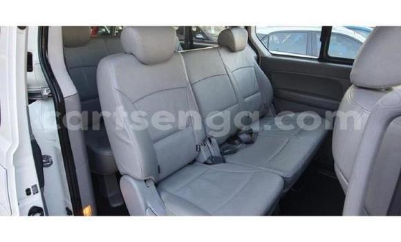 Acheter Occasion Voiture Hyundai H1 Blanc à Bhunya, Manzini Acheter Occasion Voiture Hyundai H1 Blanc à Bhunya, Manzini