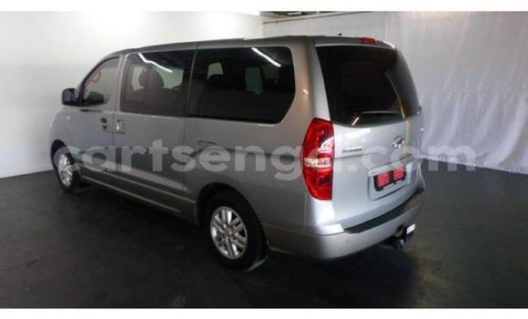 Acheter Occasion Voiture Hyundai H1 Gris à Bhunya, Manzini Acheter Occasion Voiture Hyundai H1 Gris à Bhunya, Manzini