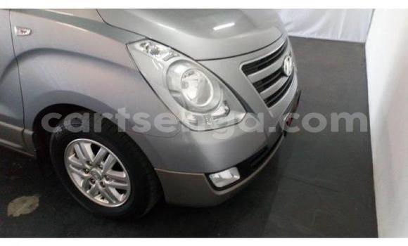 Acheter Occasion Voiture Hyundai H1 Gris à Bhunya, Manzini Acheter Occasion Voiture Hyundai H1 Gris à Bhunya, Manzini