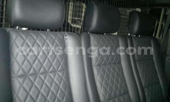 Acheter Occasion Voiture Mercedes‒Benz G-klasse Noir à Bhunya, Manzini Acheter Occasion Voiture Mercedes‒Benz G-klasse Noir à Bhunya, Manzini