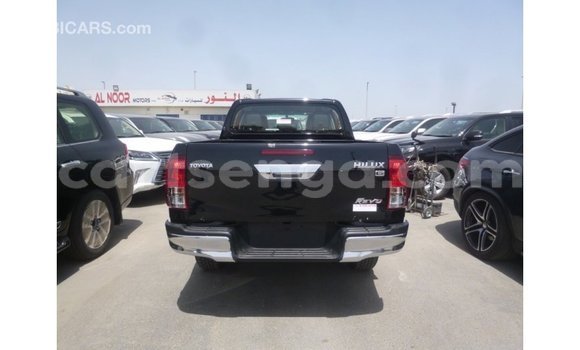 Nunua Imported Toyota Hilux Black Gari ndani ya Import - Dubai nchini Hhohho Nunua Imported Toyota Hilux Black Gari ndani ya Import - Dubai nchini Hhohho