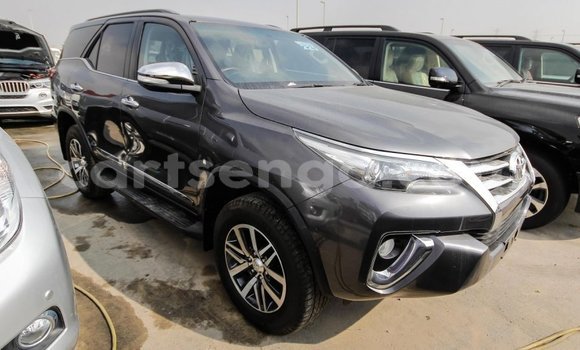 Acheter Import Voiture Toyota Fortuner Autre à Import - Dubai, Hhohho Acheter Import Voiture Toyota Fortuner Autre à Import - Dubai, Hhohho