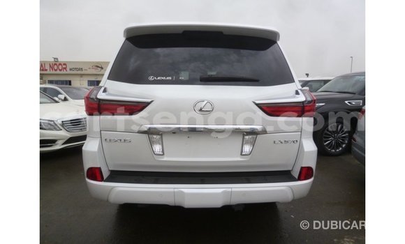 Acheter Import Voiture Lexus LX Blanc à Import - Dubai, Hhohho Acheter Import Voiture Lexus LX Blanc à Import - Dubai, Hhohho