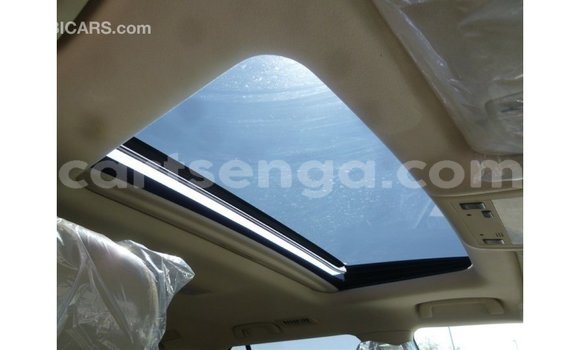 Buy Import Toyota Land Cruiser White Car in Import - Dubai in Hhohho Buy Import Toyota Land Cruiser White Car in Import - Dubai in Hhohho