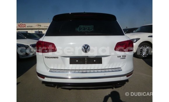 Acheter Import Voiture Volkswagen Touareg Blanc à Import - Dubai, Hhohho Acheter Import Voiture Volkswagen Touareg Blanc à Import - Dubai, Hhohho