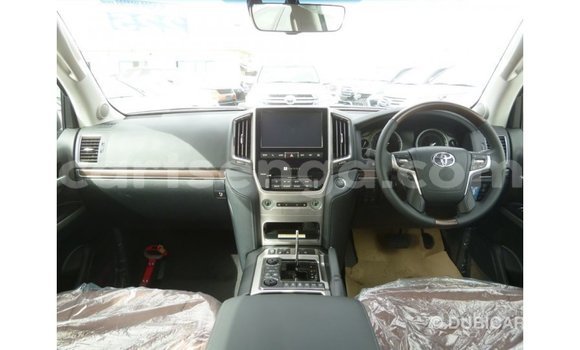 Buy Import Toyota Land Cruiser Other Car in Import - Dubai in Hhohho Buy Import Toyota Land Cruiser Other Car in Import - Dubai in Hhohho