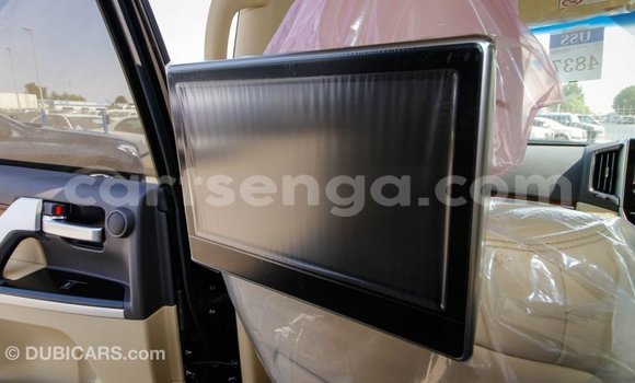 Acheter Import Voiture Toyota Land Cruiser Noir à Import - Dubai, Hhohho Acheter Import Voiture Toyota Land Cruiser Noir à Import - Dubai, Hhohho