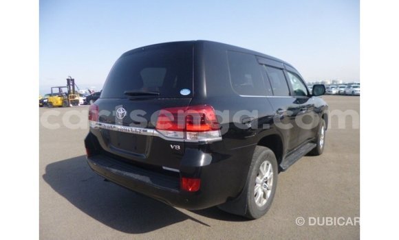 Nunua Imported Toyota Land Cruiser Black Gari ndani ya Import - Dubai nchini Hhohho Nunua Imported Toyota Land Cruiser Black Gari ndani ya Import - Dubai nchini Hhohho