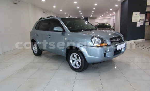 Buy Used Hyundai Tucson Blue Car in Ezulwini in Hhohho Buy Used Hyundai Tucson Blue Car in Ezulwini in Hhohho