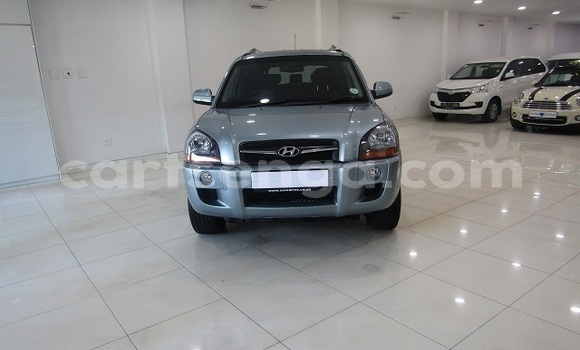 Buy Used Hyundai Tucson Blue Car in Ezulwini in Hhohho Buy Used Hyundai Tucson Blue Car in Ezulwini in Hhohho