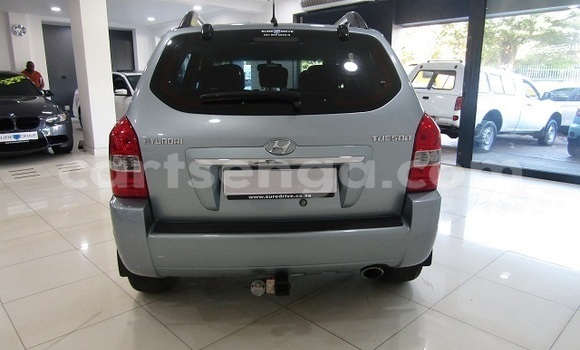 Buy Used Hyundai Tucson Blue Car in Ezulwini in Hhohho Buy Used Hyundai Tucson Blue Car in Ezulwini in Hhohho