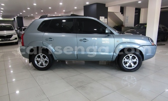 Buy Used Hyundai Tucson Blue Car in Ezulwini in Hhohho Buy Used Hyundai Tucson Blue Car in Ezulwini in Hhohho