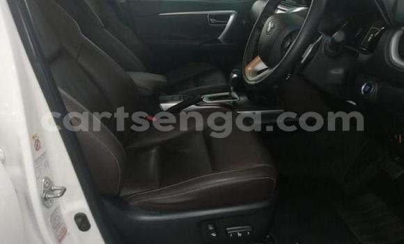 Acheter Occasion Voiture Toyota Fortuner Blanc à Mankayane, Manzini Acheter Occasion Voiture Toyota Fortuner Blanc à Mankayane, Manzini