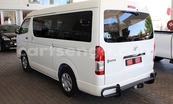 Nunua Ilio tumika Toyota Pickup White Gari ndani ya Mbabane nchini Manzini Nunua Ilio tumika Toyota Pickup White Gari ndani ya Mbabane nchini Manzini