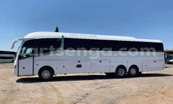 Nunua Ilio tumika Scania Irizar White Lori ndani ya Manzini nchini Manzini Nunua Ilio tumika Scania Irizar White Lori ndani ya Manzini nchini Manzini