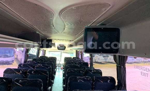 Nunua Ilio tumika Scania Irizar White Lori ndani ya Manzini nchini Manzini Nunua Ilio tumika Scania Irizar White Lori ndani ya Manzini nchini Manzini