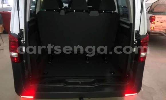 Nunua Ilio tumika Mercedes Viano White Gari ndani ya Manzini nchini Manzini Nunua Ilio tumika Mercedes Viano White Gari ndani ya Manzini nchini Manzini