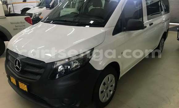 Nunua Ilio tumika Mercedes Viano White Gari ndani ya Manzini nchini Manzini Nunua Ilio tumika Mercedes Viano White Gari ndani ya Manzini nchini Manzini